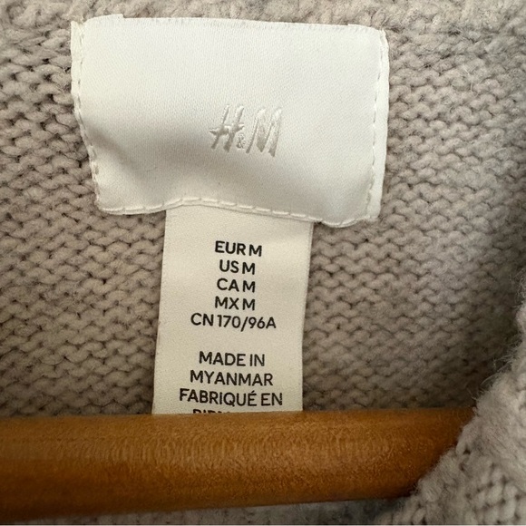 H&M Wool Blend Sweater Mockneck Relaxed Fit Taupe Size M - Picture 6 of 11